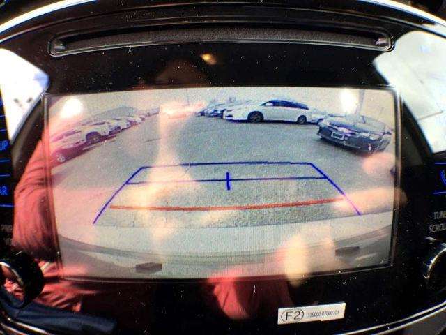 2017 Toyota Corolla SE 4dr Sedan CVT